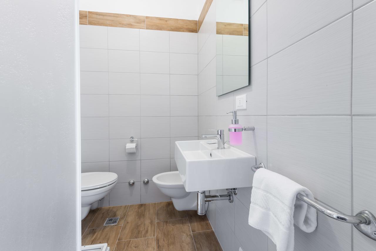 Hotel Internazionale Luino Buitenkant foto